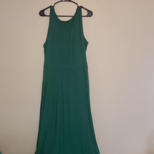 Green maxi dress